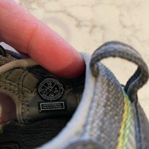 Toddler keen size 10 sandals